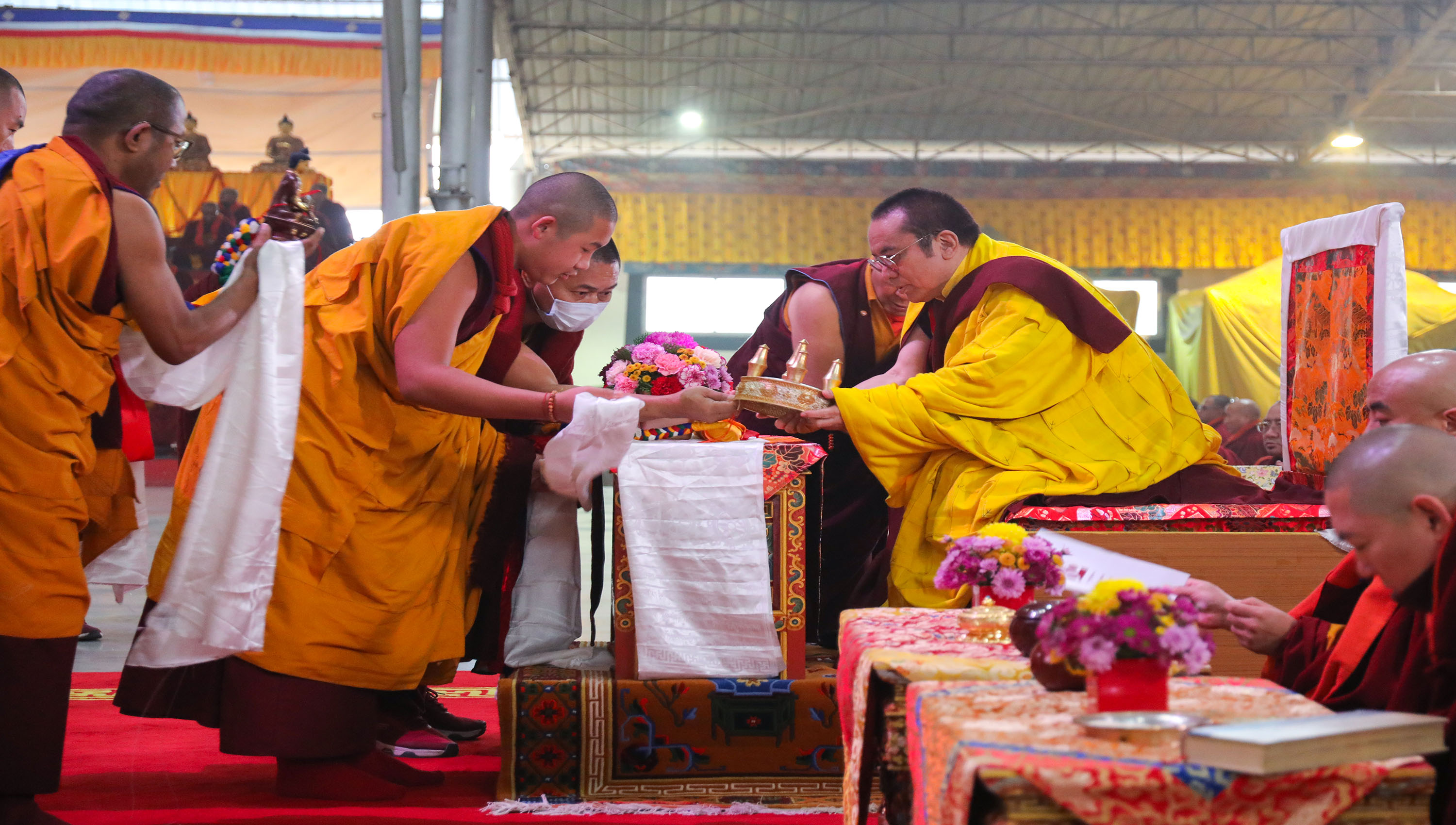 རྒྱལ་ཡོངས་བཀའ་བརྒྱུད་སྨོན་ལམ་ཐེངས་སོ་བརྒྱད་པའི་ཉིན་བཞི་པ། 